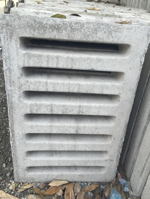 水泥雨水篦子圖片，水泥雨水篦子高清圖片，水泥雨水篦子成品圖片，水泥雨水口立篦子圖片，四孔水泥雨水篦子圖片