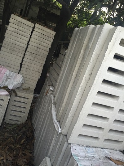 水泥雨水篦子圖片，水泥雨水篦子高清圖片，水泥雨水篦子成品圖片，水泥雨水口立篦子圖片，四孔水泥雨水篦子圖片