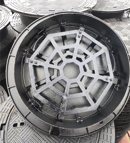 井蓋安全網(wǎng)，井蓋脫落，井蓋防盜，井蓋安全，城市基礎(chǔ)設(shè)施，井蓋保護(hù)，井蓋安全防護(hù)