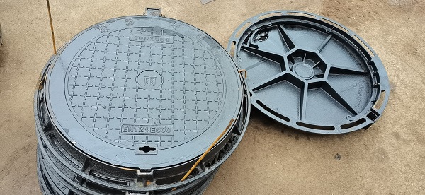 球墨鑄鐵卡簧井蓋的詳細解析與用途