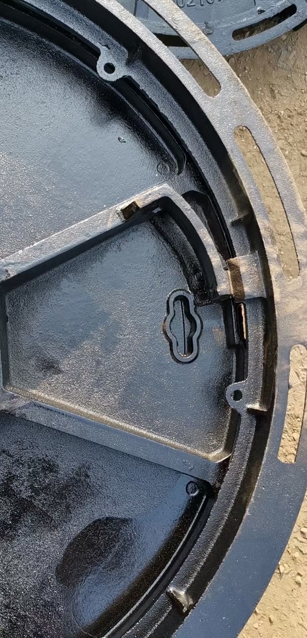 球墨鑄鐵卡簧井蓋，卡簧井蓋